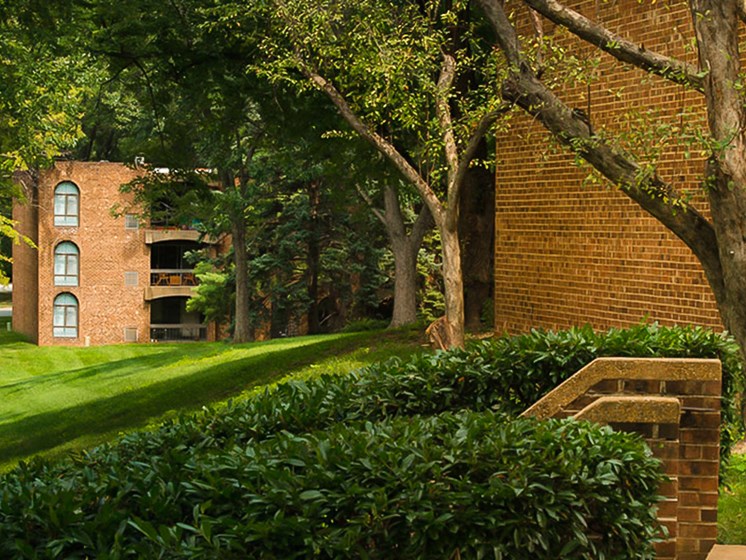 The Commons of McLean | Apartments in McLean, VA